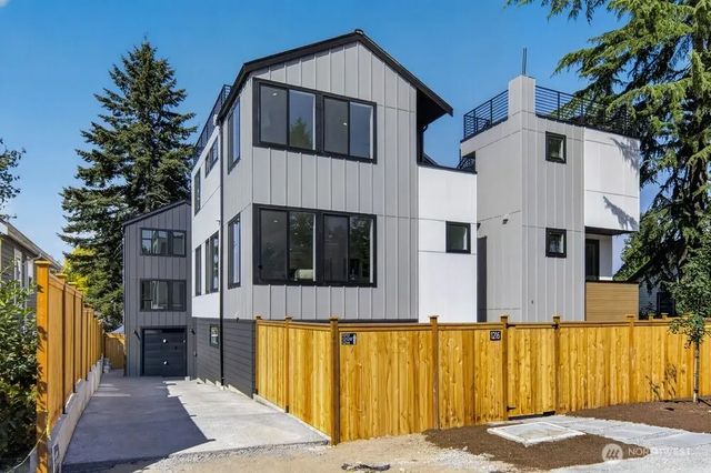 1216 Ne 100th Street, Seattle