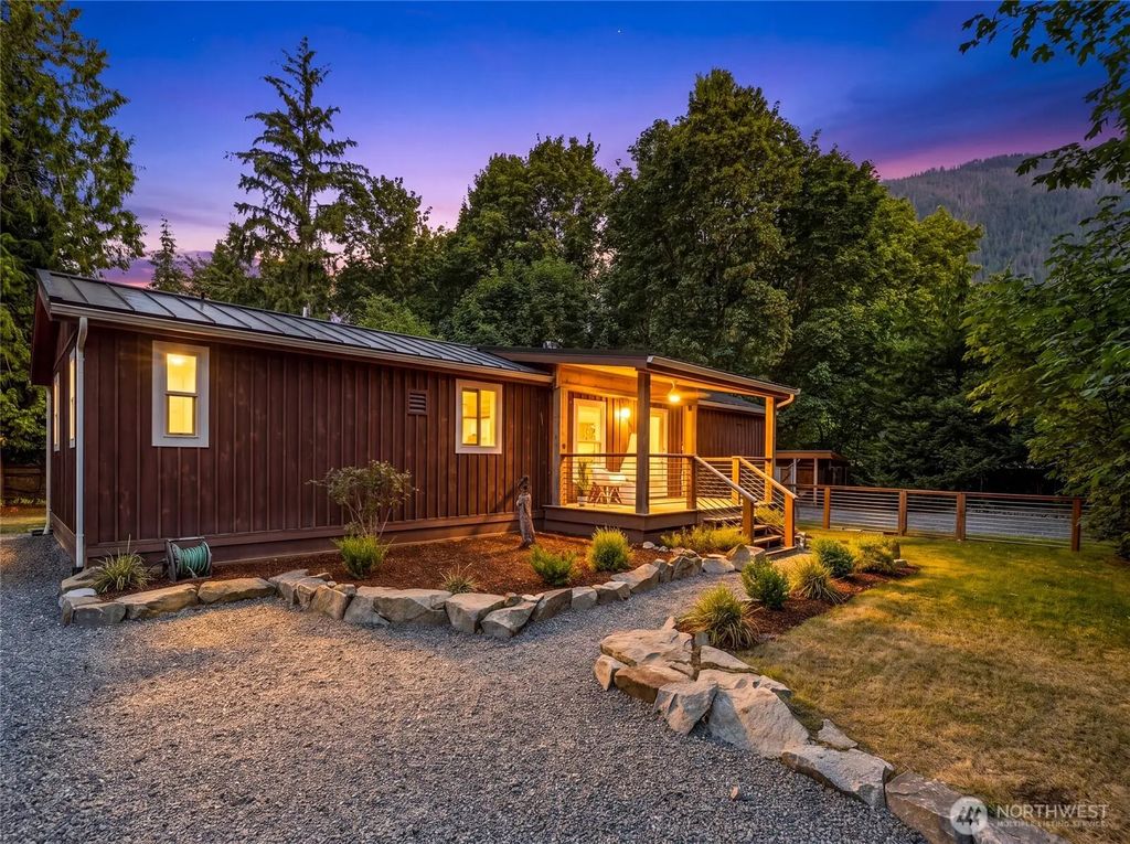 19404 636th Avenue Ne, Baring