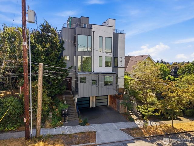 1317 N 44th Street A, Seattle