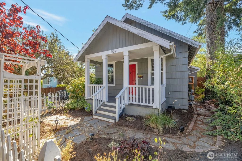 937 N 88th Street, Seattle