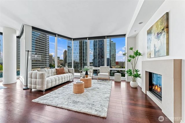 500 106th Avenue Ne 1205, Bellevue