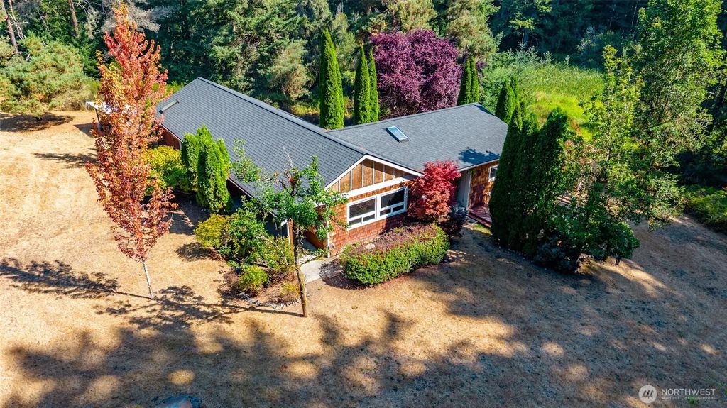 5443 Coles Road, Langley