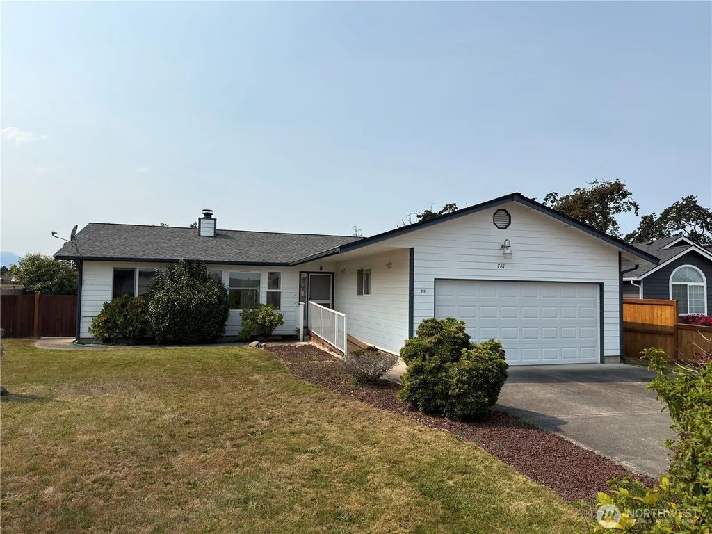 761 Spencer Farm Place, Sequim