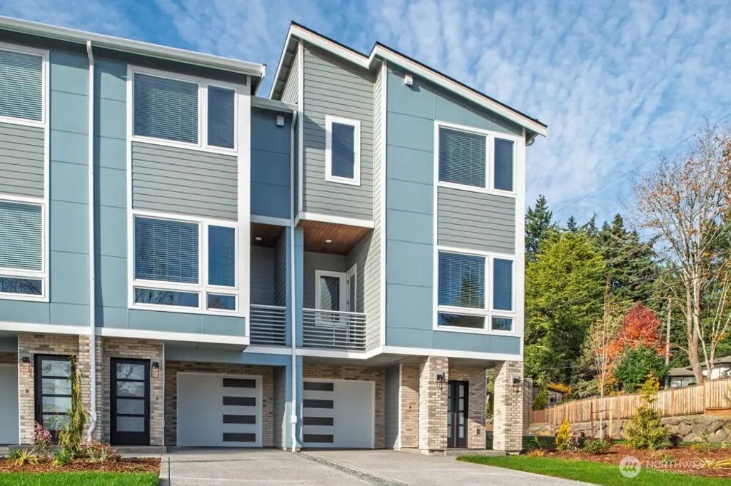 12814 66th Avenue S, Seattle