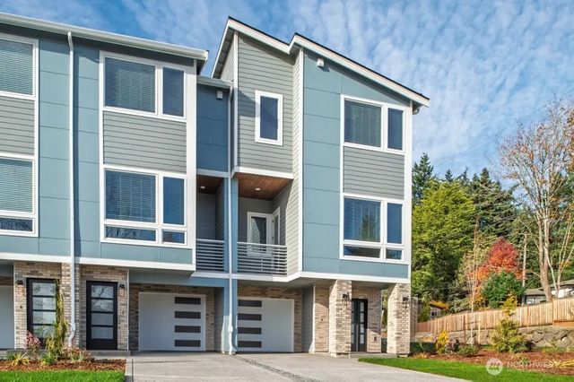 12814 66th Avenue S, Seattle