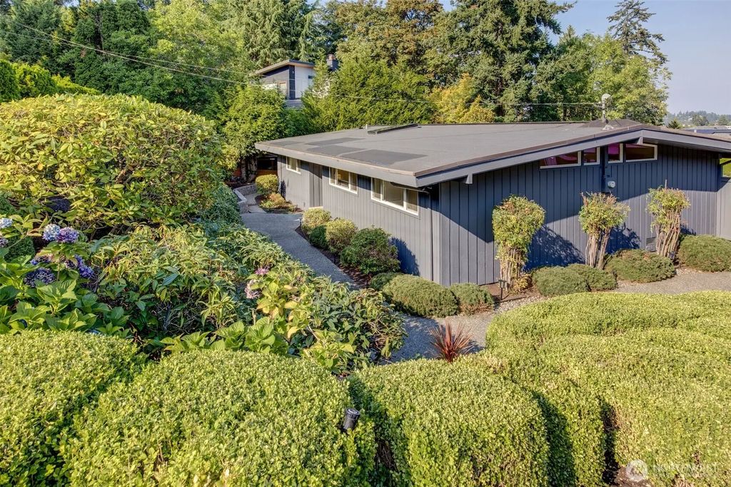 2434 73rd Avenue Se, Mercer Island