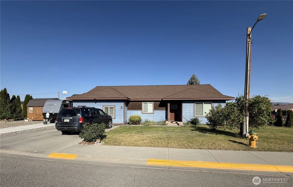 900 Wildwood Drive, Omak