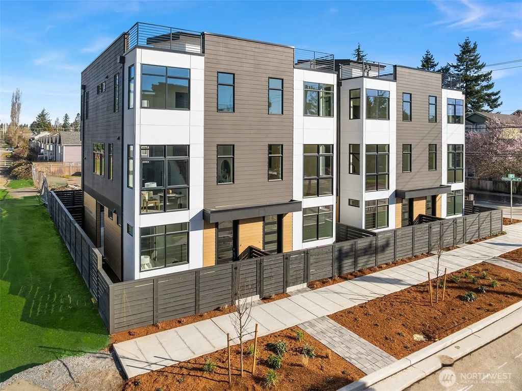 634 N 92nd Street, Seattle