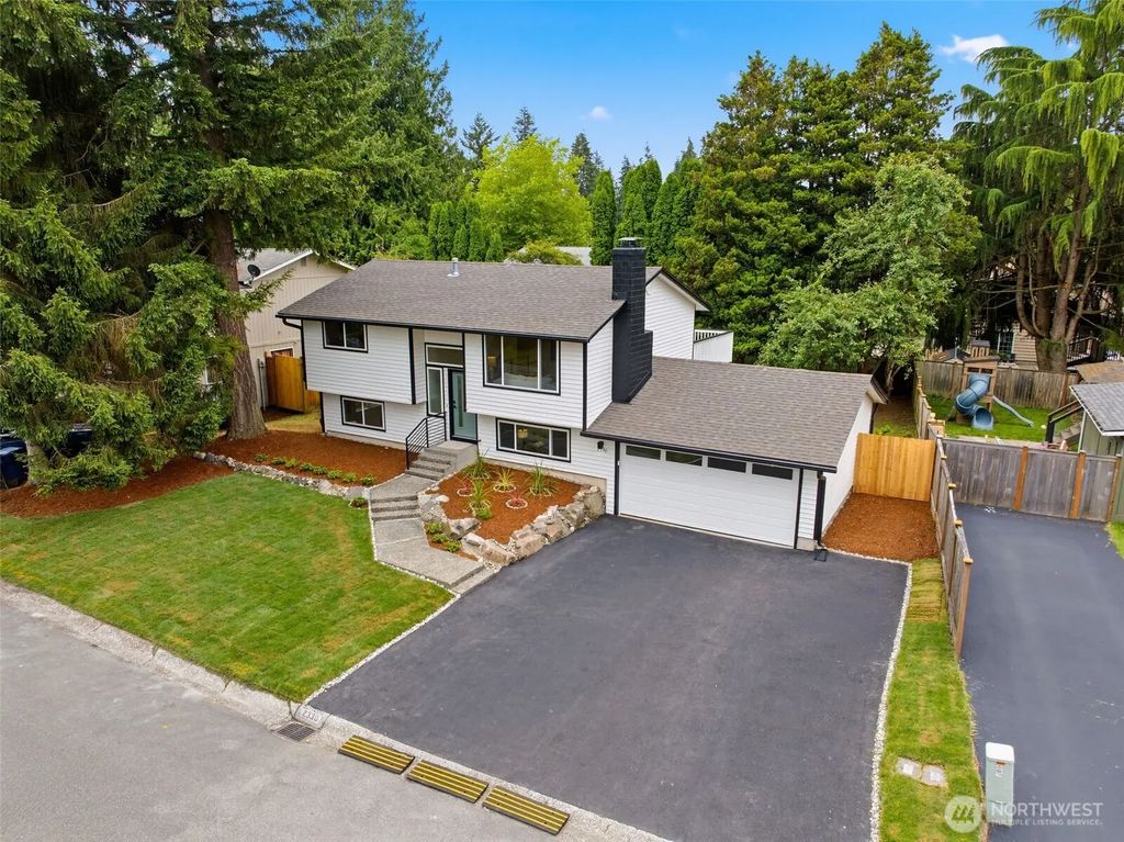 2330 171st Place Se, Bothell