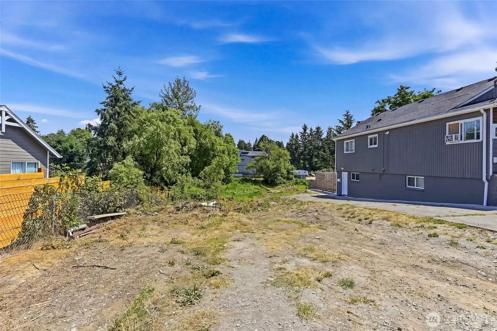 13426 22nd Avenue S, Seattle