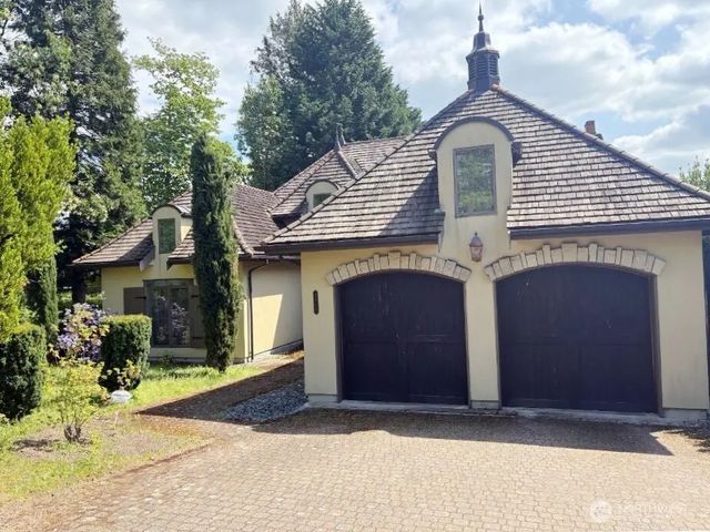 3307 Ne 7th Street, Renton