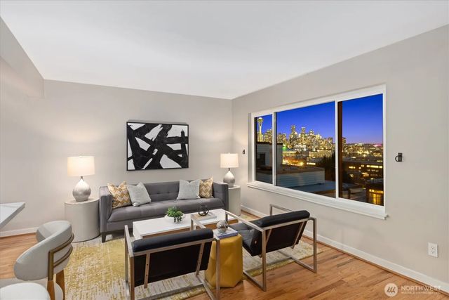 330 W Olympic Place 407, Seattle