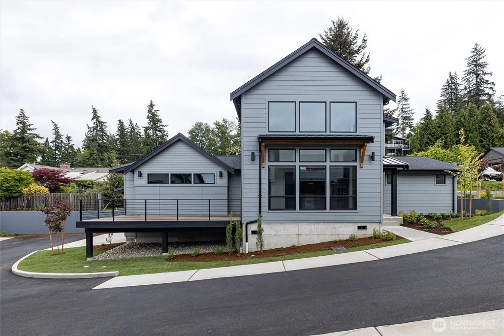 1110 Divine Lane, Bellingham