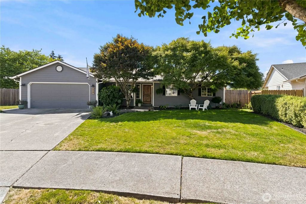 13 W Pine Lane, Longview