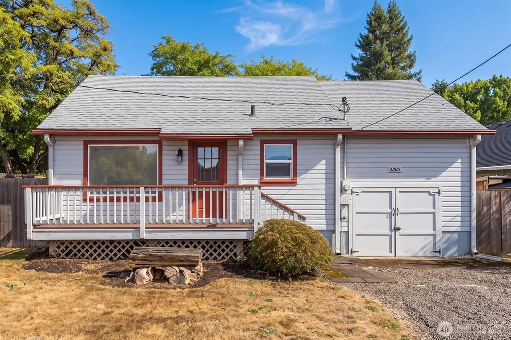 1305 Z Street, Vancouver