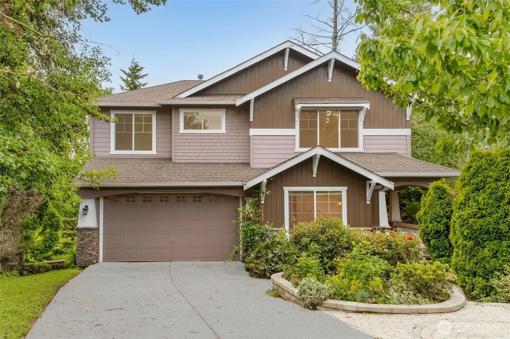 4455 163rd Place Se, Bellevue