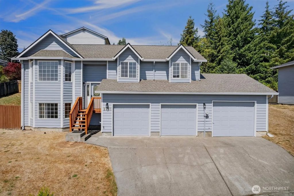 2701 Glen More Street, Kelso