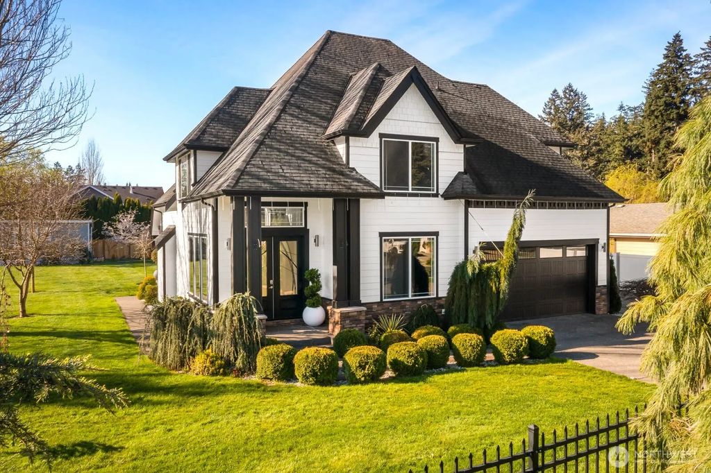 17210 36th Ave E, Tacoma
