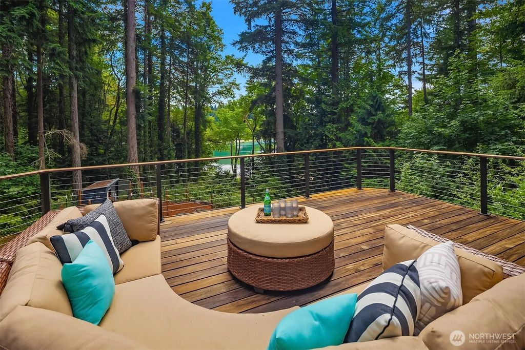 12640 Manzanita Road Ne, Bainbridge Island