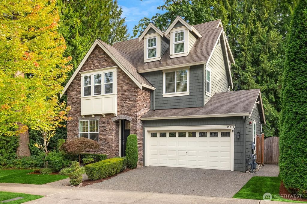 17019 Ne 118th Way, Redmond