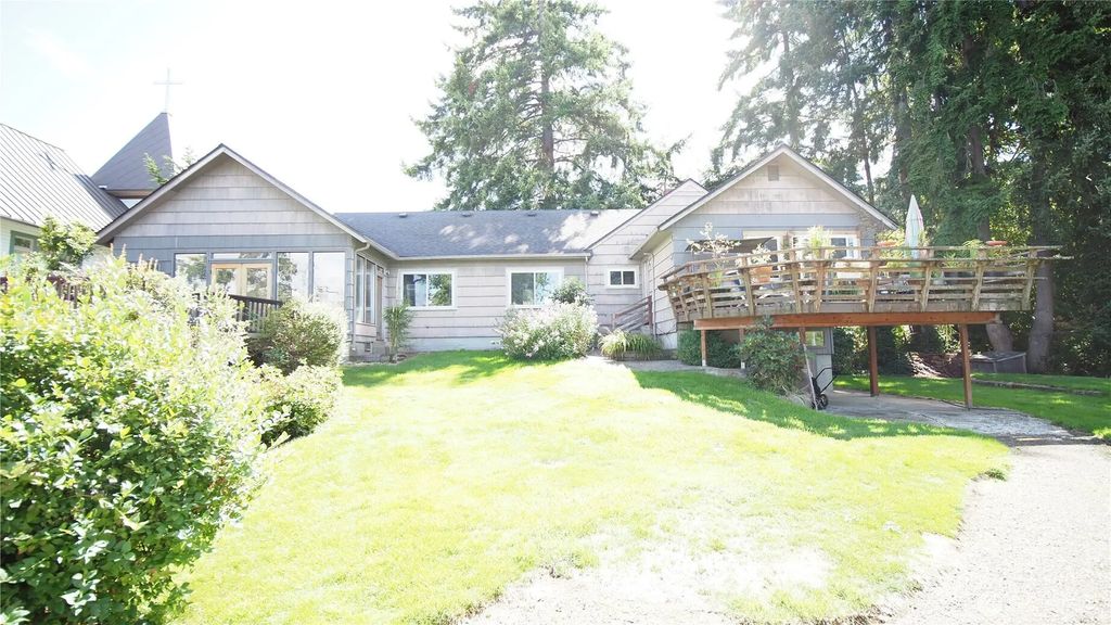 816 3rd Street, Mukilteo