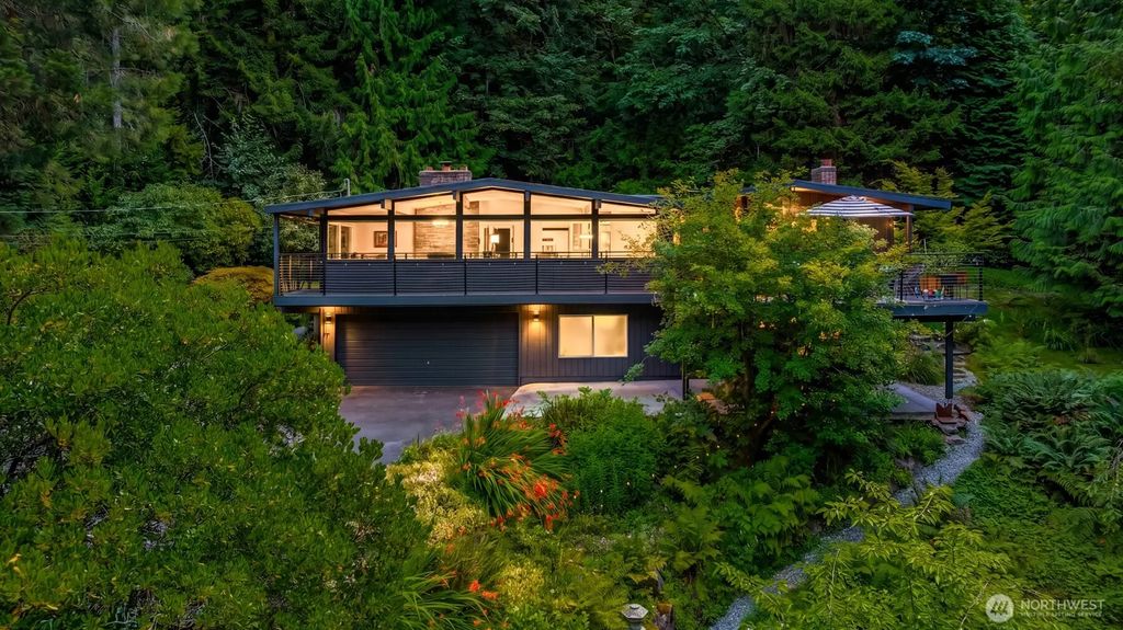 20200 37th Avenue Ne, Lake Forest Park