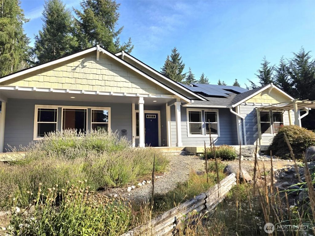 714 Tipsoo Loop S, Rainier