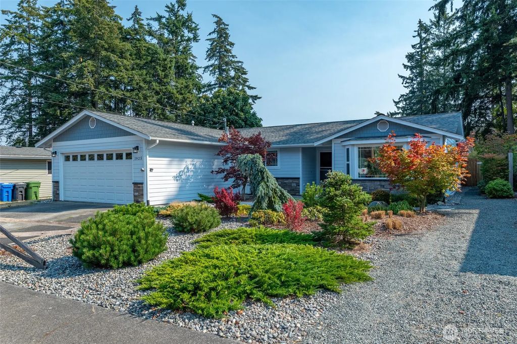 1925 Ne 8th Avenue, Oak Harbor
