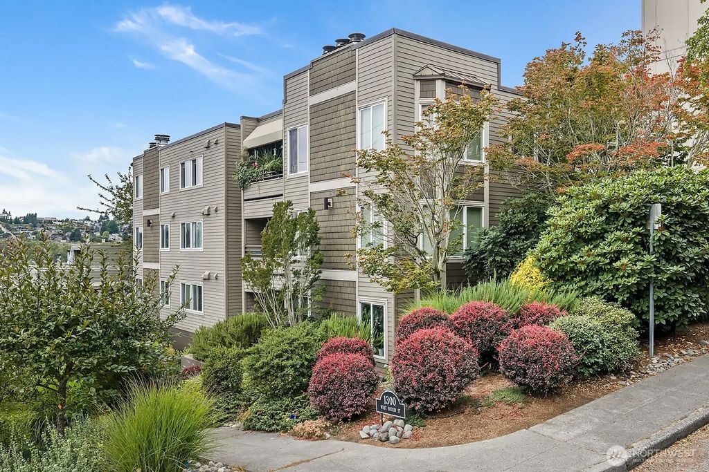 1300 W Boston Street 24, Seattle