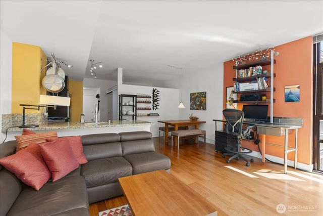 2911 2nd Avenue 517, Seattle
