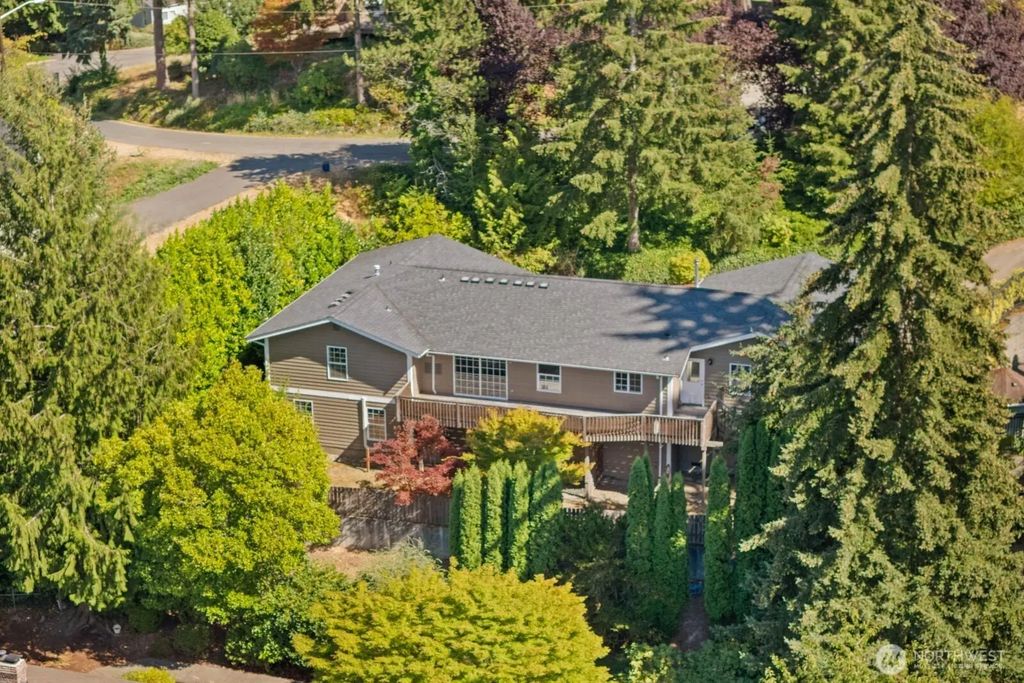 1316 Valley View Drive, Puyallup