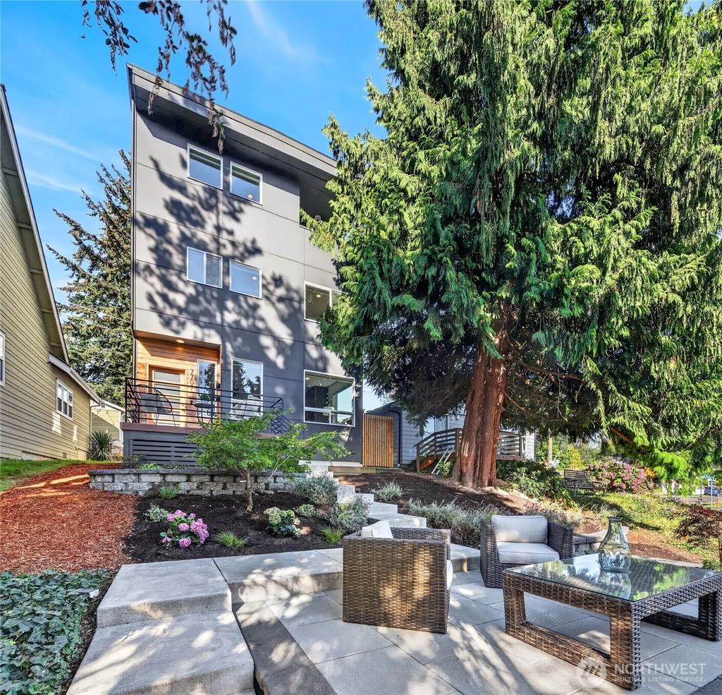 7707 18th Avenue Sw, Seattle