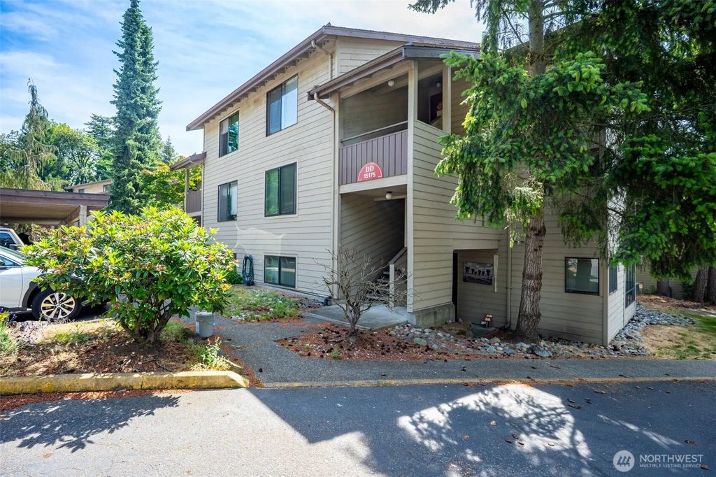 15175 Sunwood Blvd Dd12, Tukwila