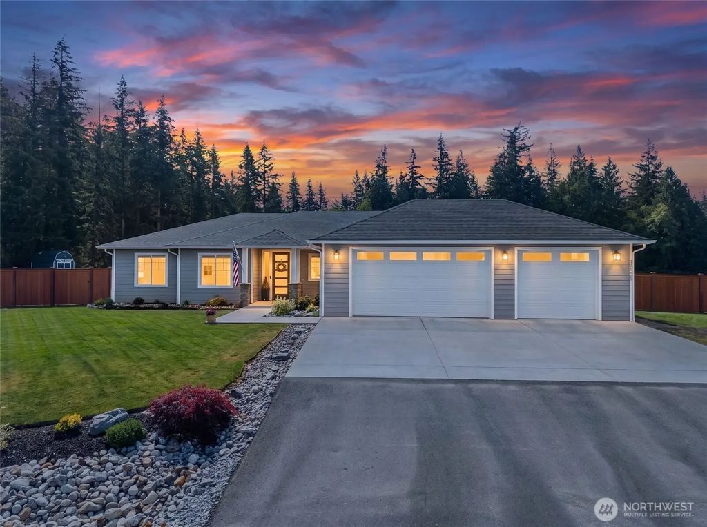 18521 32nd Avenue Nw, Stanwood