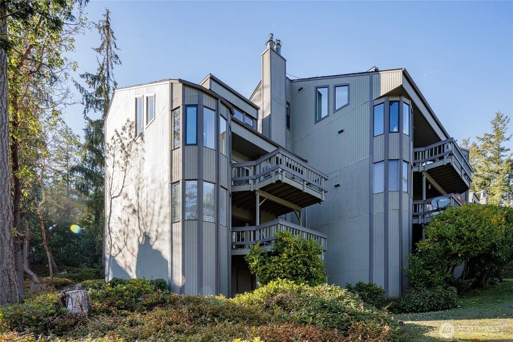 98 Armadale Road 215, Friday Harbor