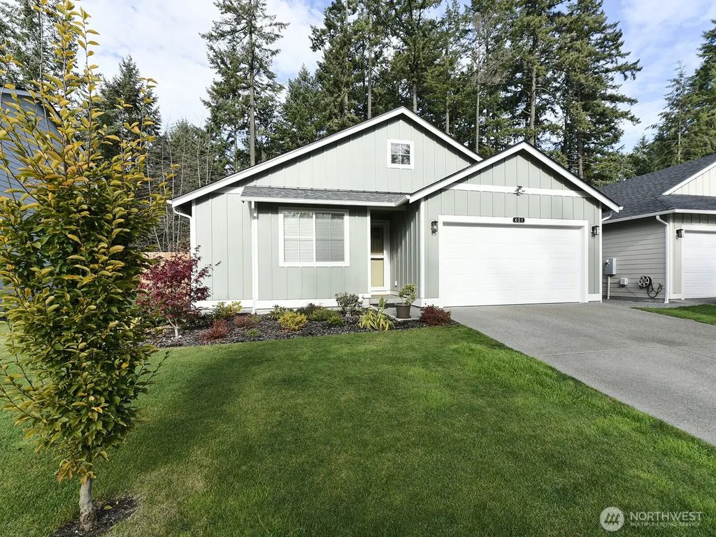 621 153rd Street Ct E, Tacoma