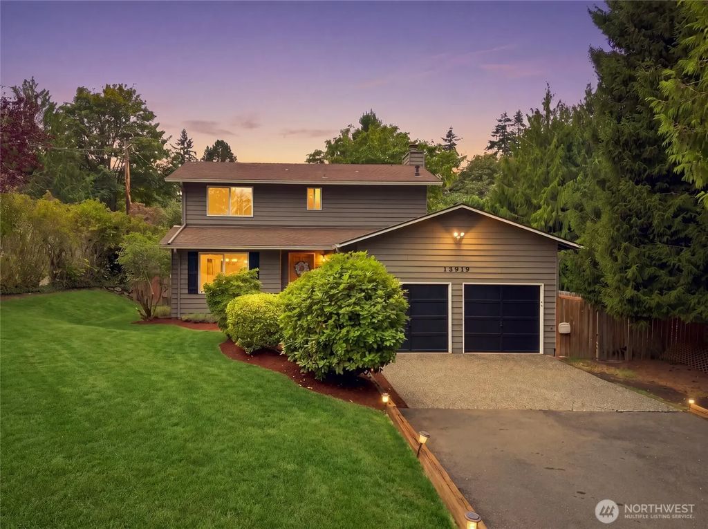 15919 82nd Place Ne, Kenmore