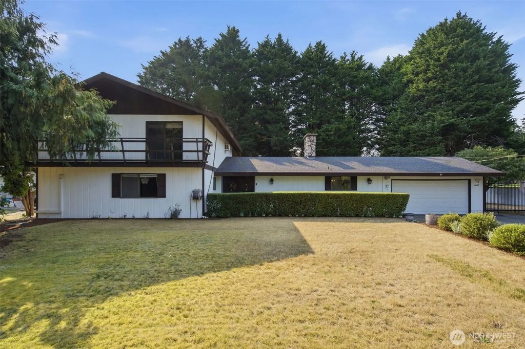 6087 Sunset Ave Ne, Bremerton