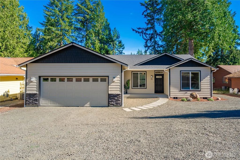 71 E Connemara Way, Shelton