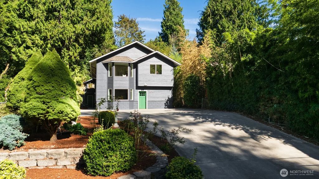 6516 24th Avenue Sw, Seattle