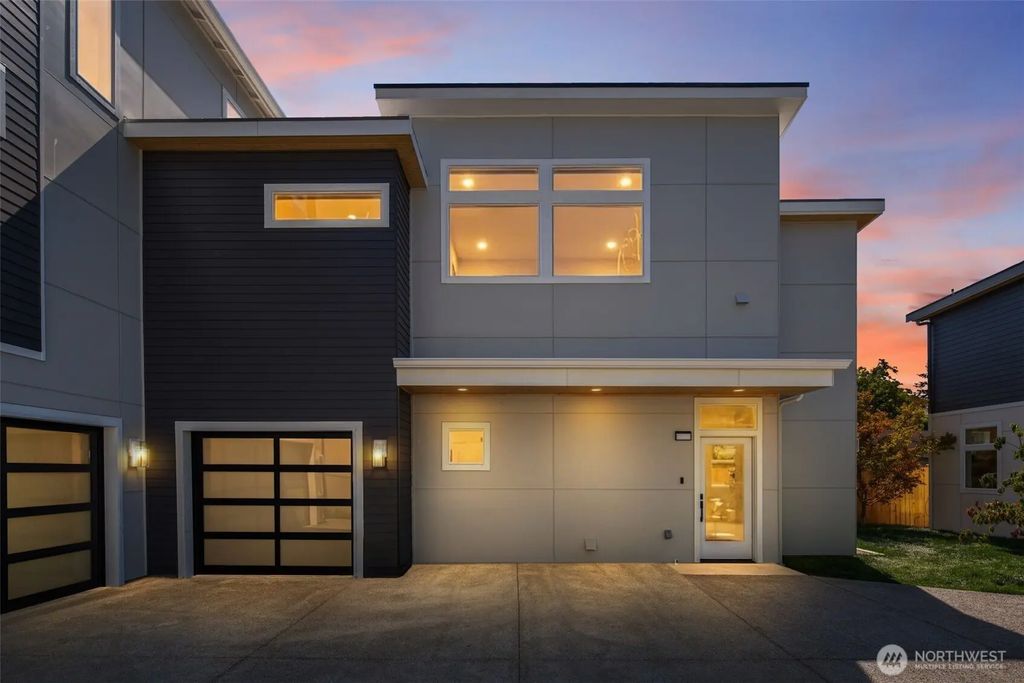 9251 Palatine Avenue N B, Seattle