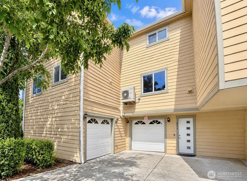 2604 Sw Genesee St, Seattle