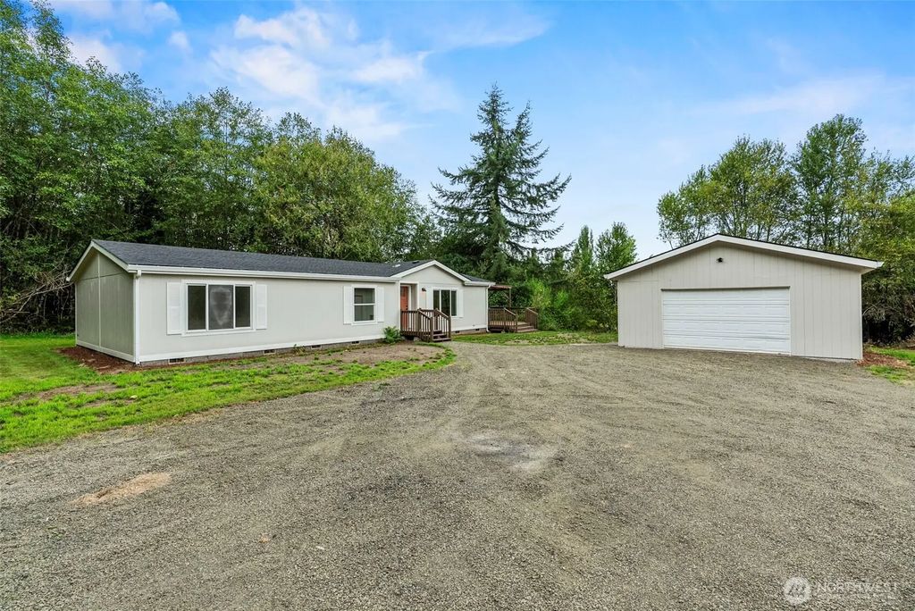 186 Elochoman Valley Road, Cathlamet
