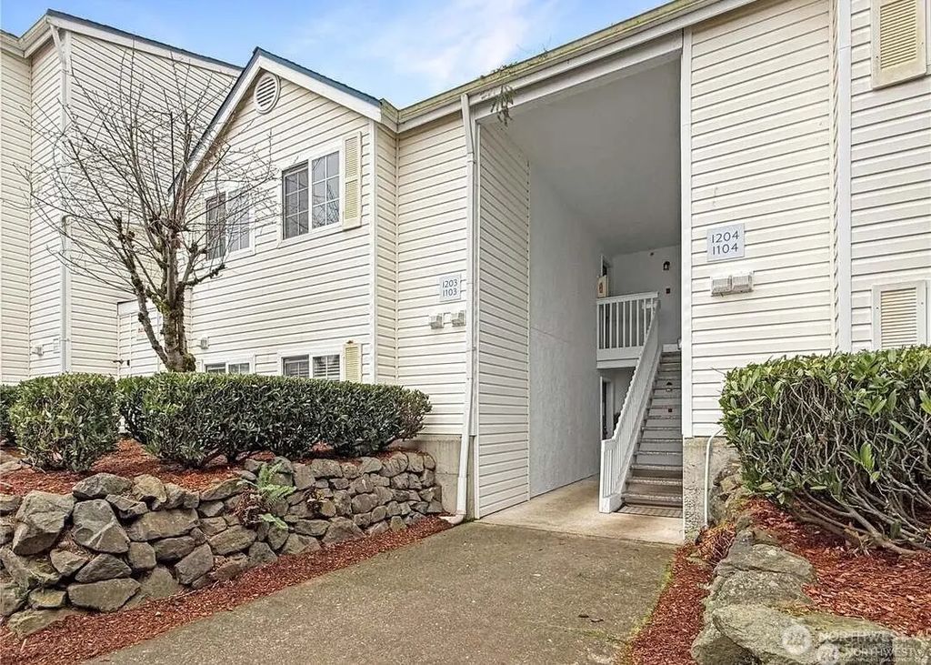 11002 Se Petrovitsky Rd I-203, Renton
