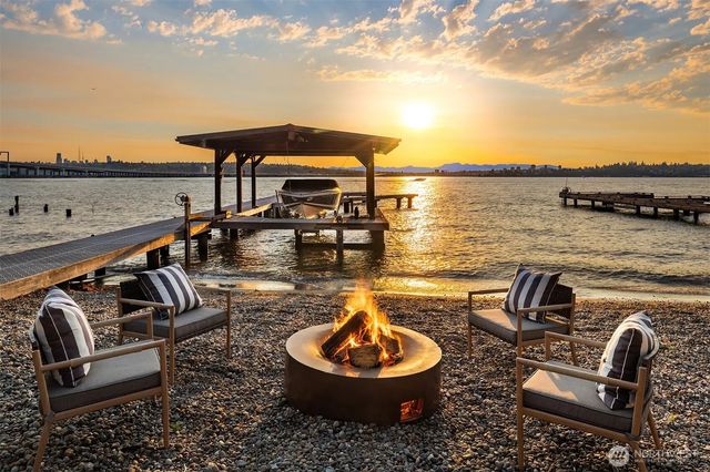 3403 Evergreen Point Road, Medina