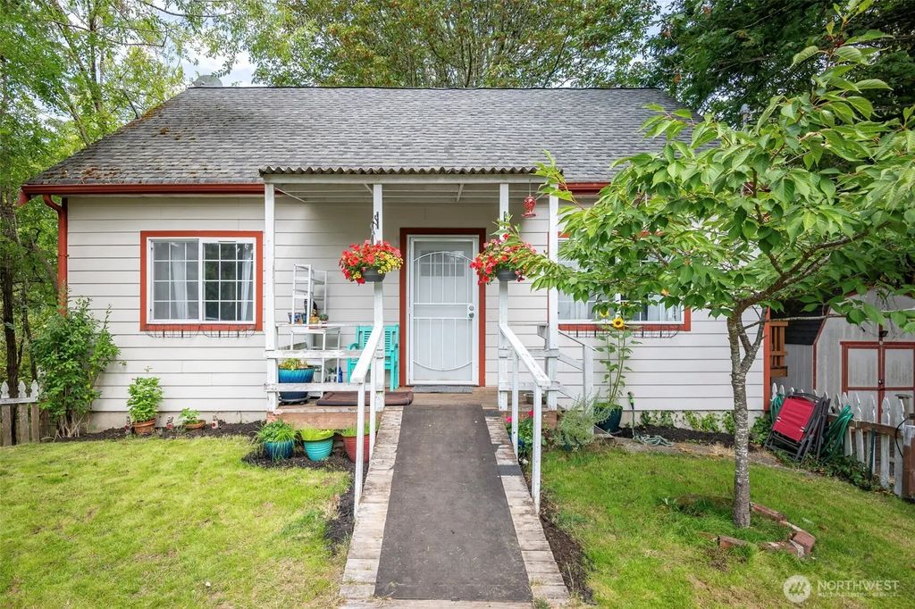 817 Kendall Street, Port Orchard