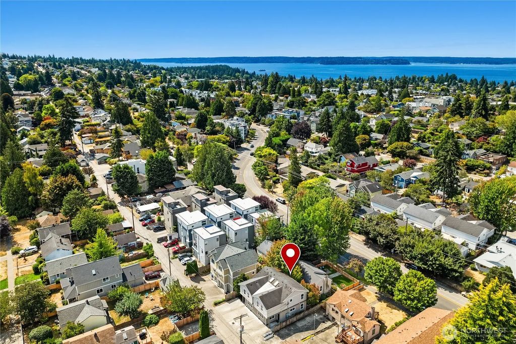 5614 Fauntleroy Way Sw, Seattle