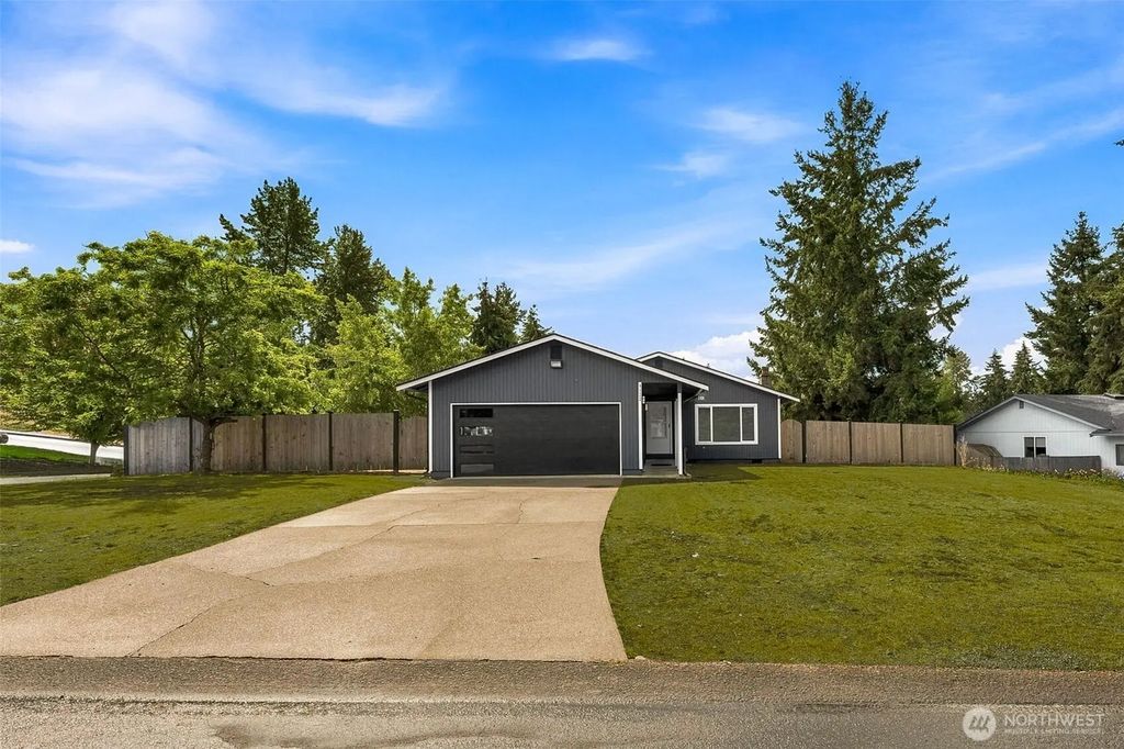 9122 159th Street E, Puyallup