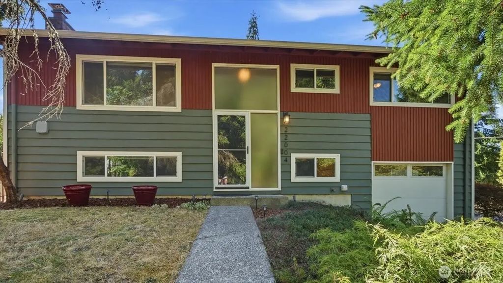 22004 36th Avenue W, Mountlake Terrace