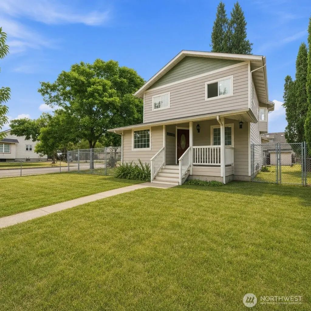 702 5th Avenue Nw, Puyallup